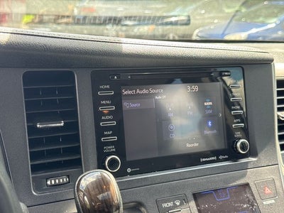 2019 Toyota Sienna XLE 8 Passenger