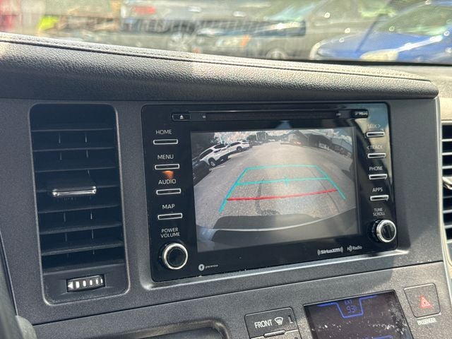 2019 Toyota Sienna XLE 8 Passenger