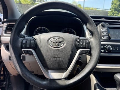 2016 Toyota Highlander LE