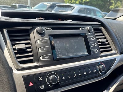2016 Toyota Highlander LE