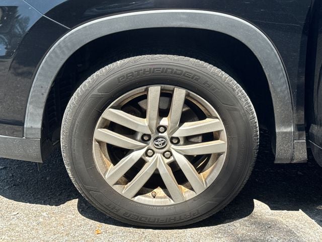 2016 Toyota Highlander LE