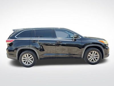 2016 Toyota Highlander LE
