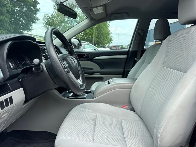 2015 Toyota Highlander LE V6