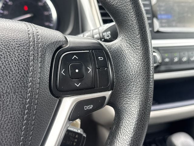 2015 Toyota Highlander LE V6