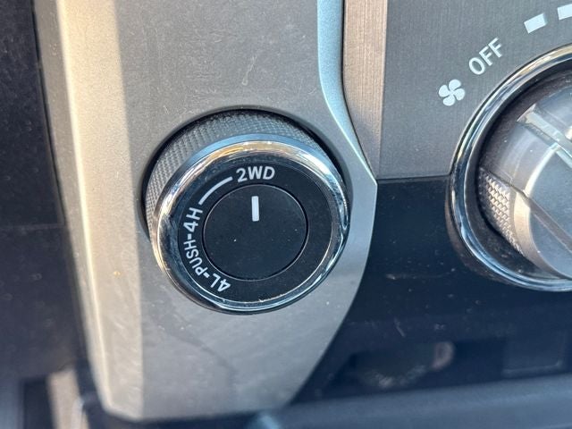 2017 Toyota Tundra SR5