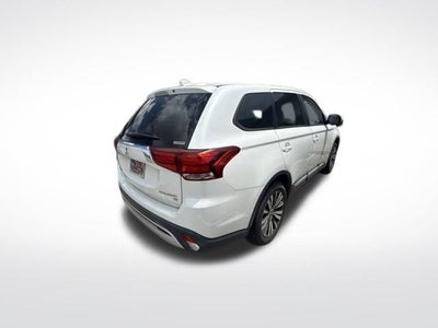 2019 Mitsubishi Outlander Base