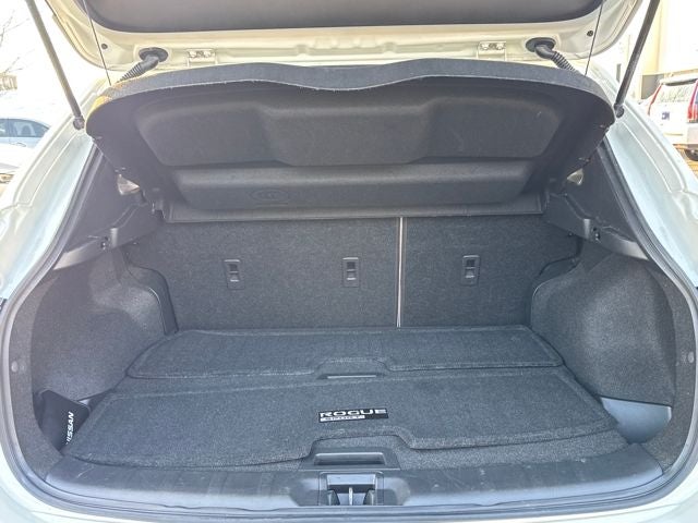 2021 Nissan Rogue Sport SV