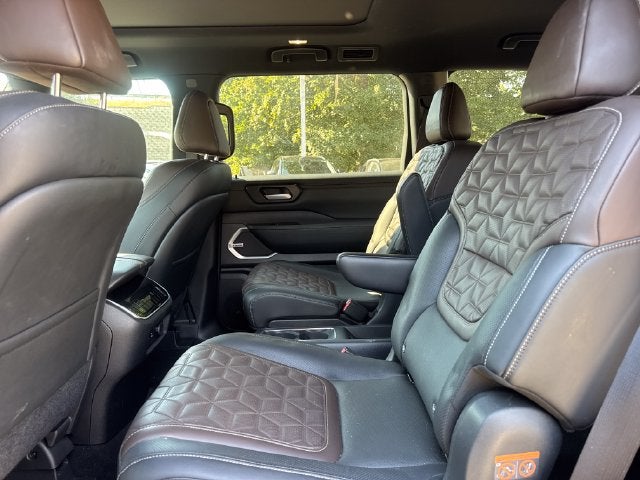 2025 Nissan Armada Platinum