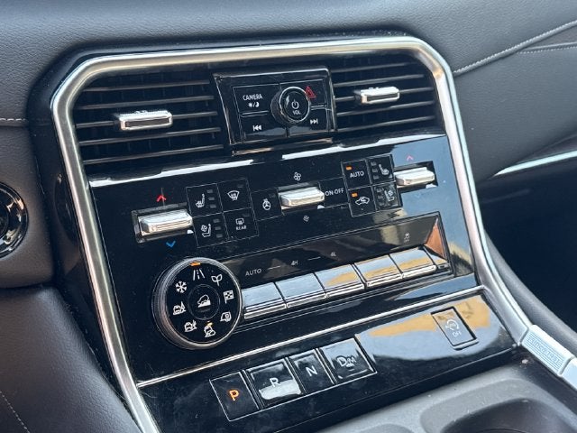 2025 Nissan Armada Platinum