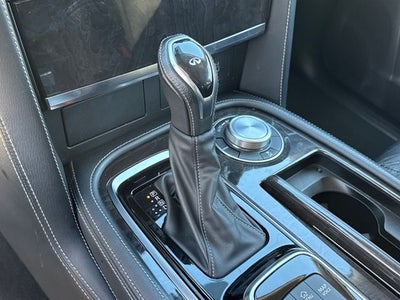 2024 INFINITI QX80 LUXE