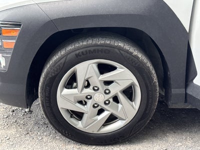 2025 Hyundai Kona SE