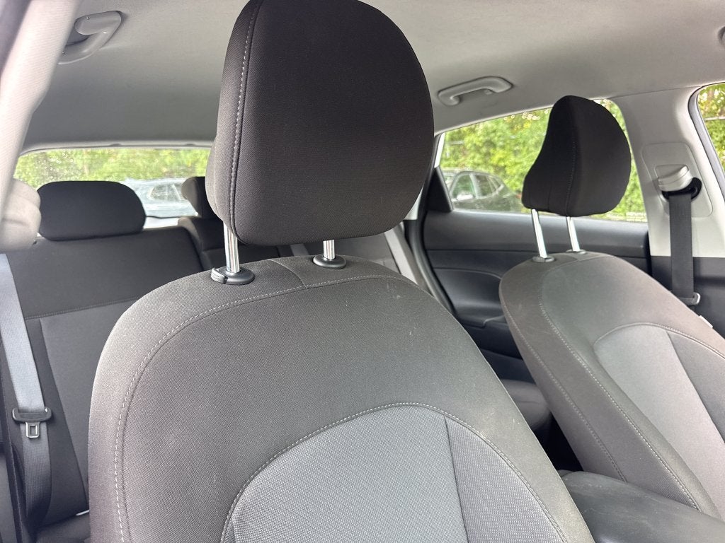 2025 Hyundai Kona SE