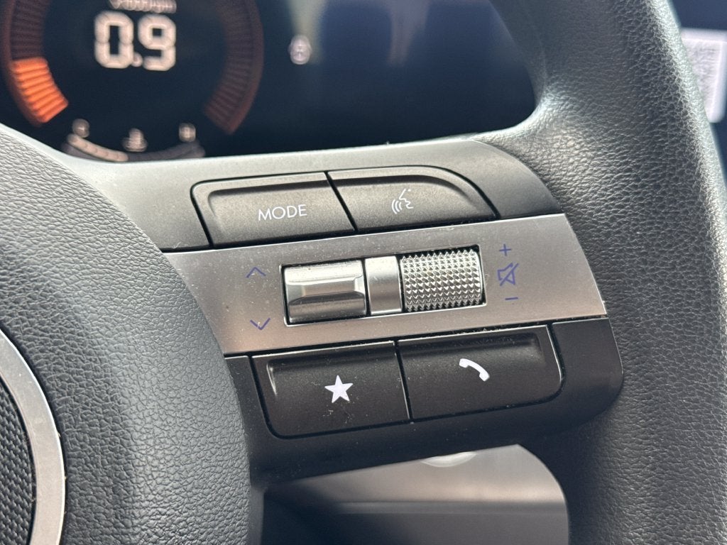 2025 Hyundai Kona SE