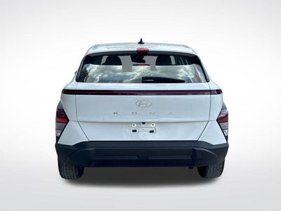 2025 Hyundai Kona SE