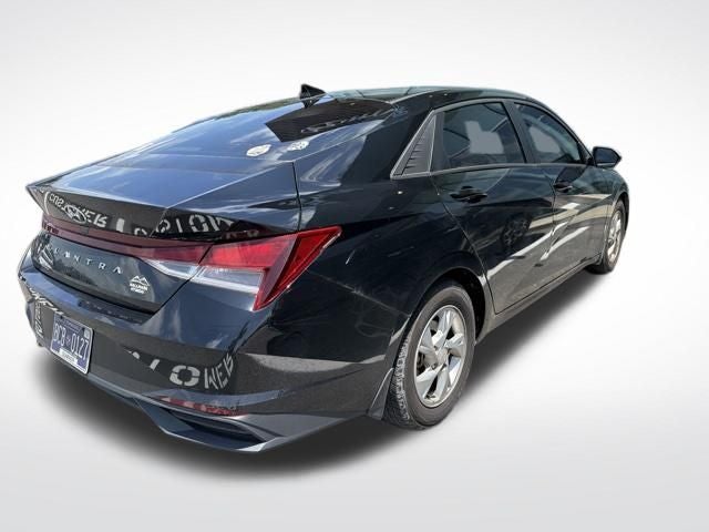 2022 Hyundai Elantra SE