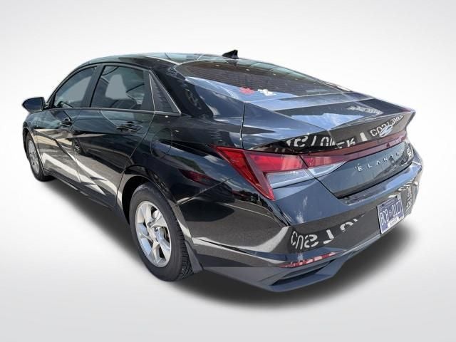 2022 Hyundai Elantra SE
