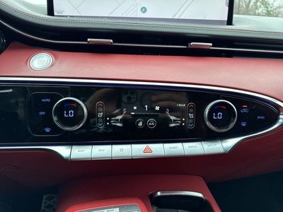 2023 Genesis GV70 2.5T