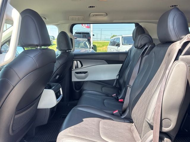 2022 Kia Carnival LXS