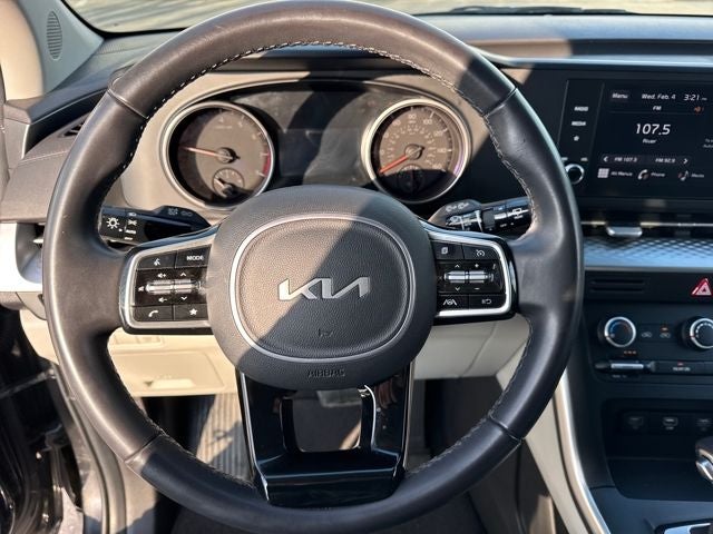 2024 Kia Carnival LX