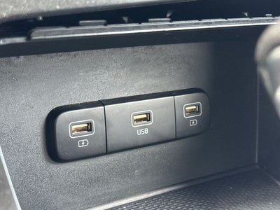 2023 Kia Carnival LX Seat Package