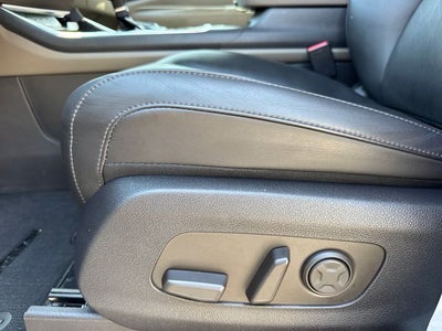 2025 Kia Carnival EX