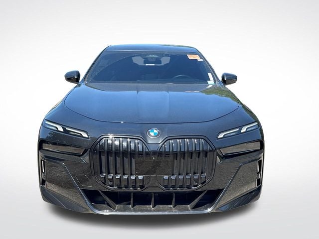 2023 BMW 7 Series 740i