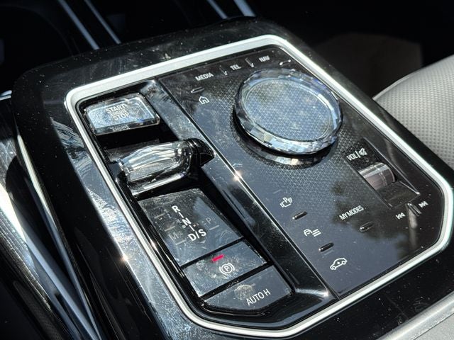 2023 BMW 7 Series 740i