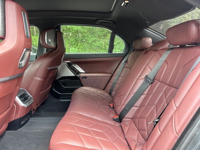 2023 BMW 7 Series 760i xDrive