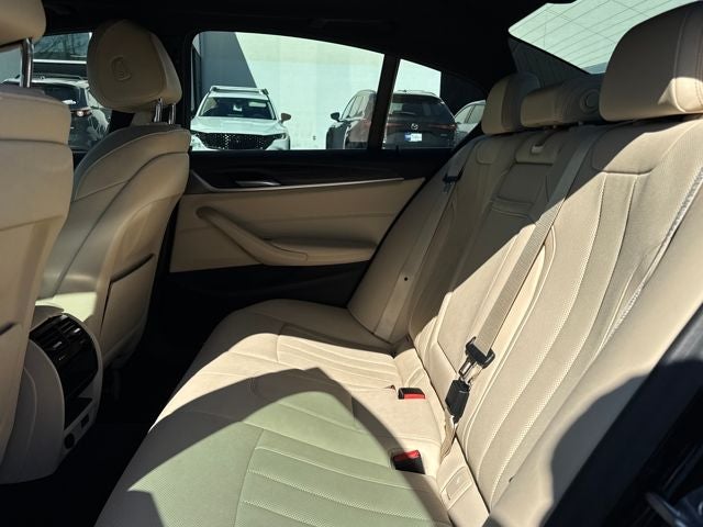 2021 BMW 5 Series 530i