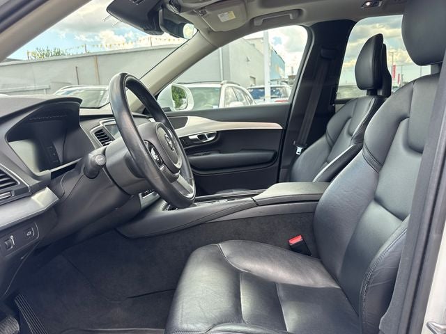2018 Volvo XC90 T5 Momentum