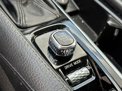 2018 Volvo XC90 T5 Momentum