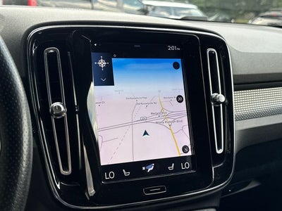 2020 Volvo XC40 R-Design