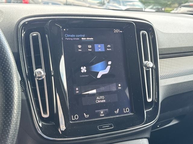 2020 Volvo XC40 R-Design