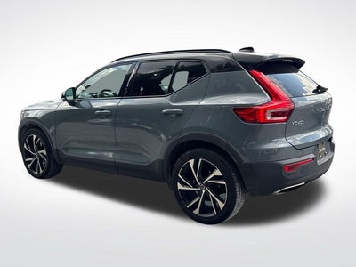 2020 Volvo XC40 R-Design