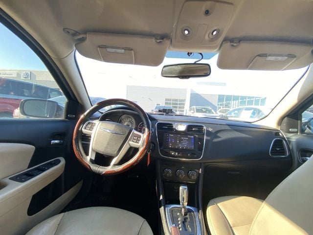 2014 Chrysler 200 Limited