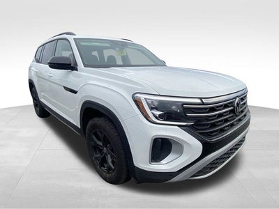 2025 Volkswagen Atlas 2.0T Peak Edition