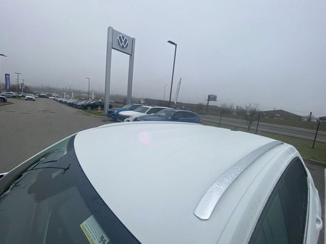 2026 Volkswagen Atlas Cross Sport 2.0T SE