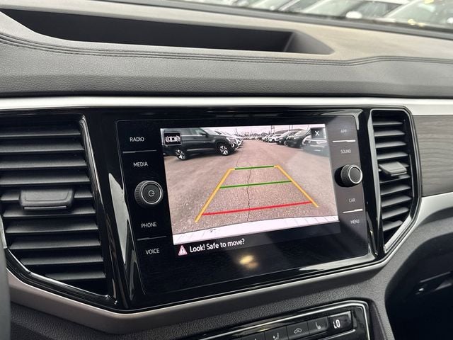 2022 Volkswagen Atlas 3.6L V6 SE w/Technology