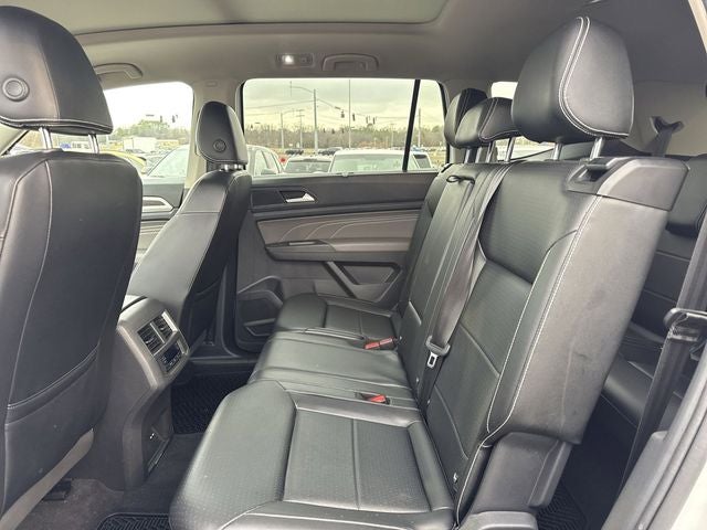 2022 Volkswagen Atlas 3.6L V6 SE w/Technology