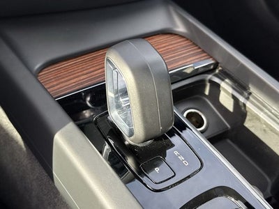 2024 Volvo S60 B5 Plus Dark Theme