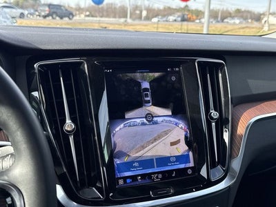 2024 Volvo S60 B5 Plus Dark Theme