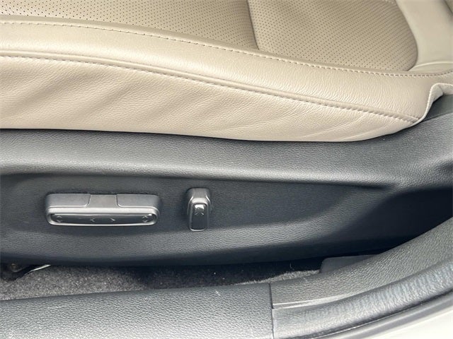 2022 Honda Insight Touring