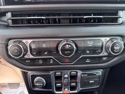 2025 Jeep Wrangler Sahara