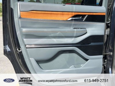 2022 Jeep Grand Wagoneer Series II