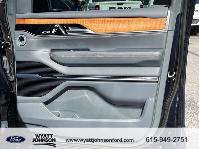 2022 Jeep Grand Wagoneer Series II