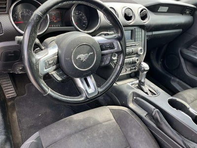 2016 Ford Mustang V6