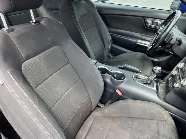 2016 Ford Mustang V6