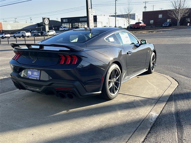 2026 Ford Mustang Dark Horse