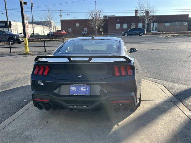 2026 Ford Mustang Dark Horse