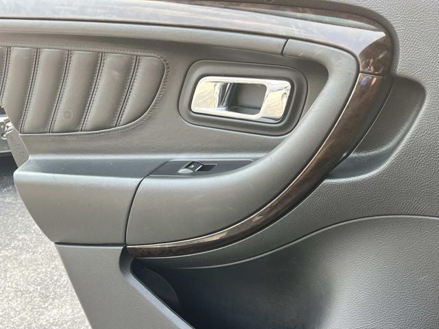 2019 Ford Taurus Limited